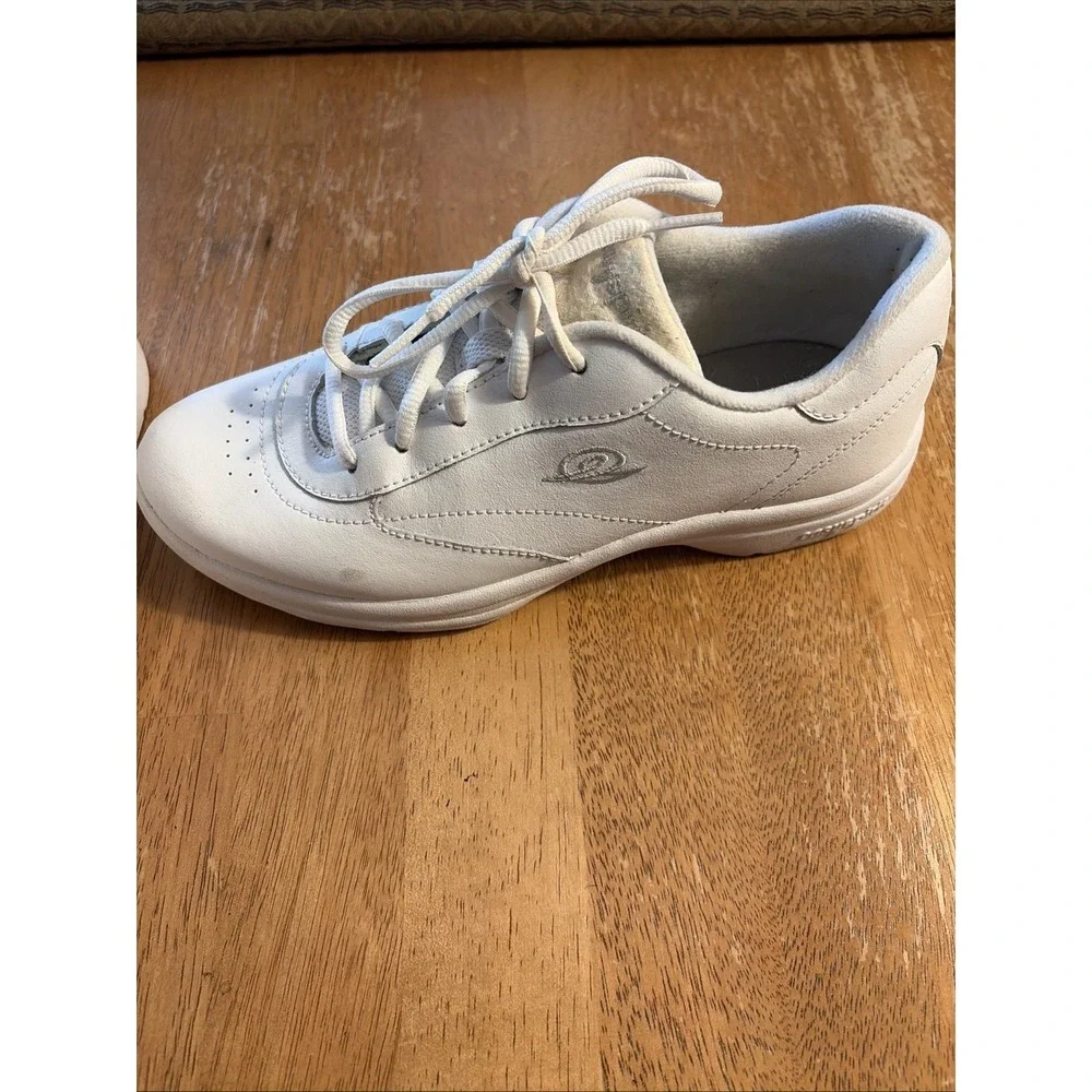 Easy Spirit Tennis Shoes, Women's Shoes Size 7, US 7, Plain White Shoes, Lace Up